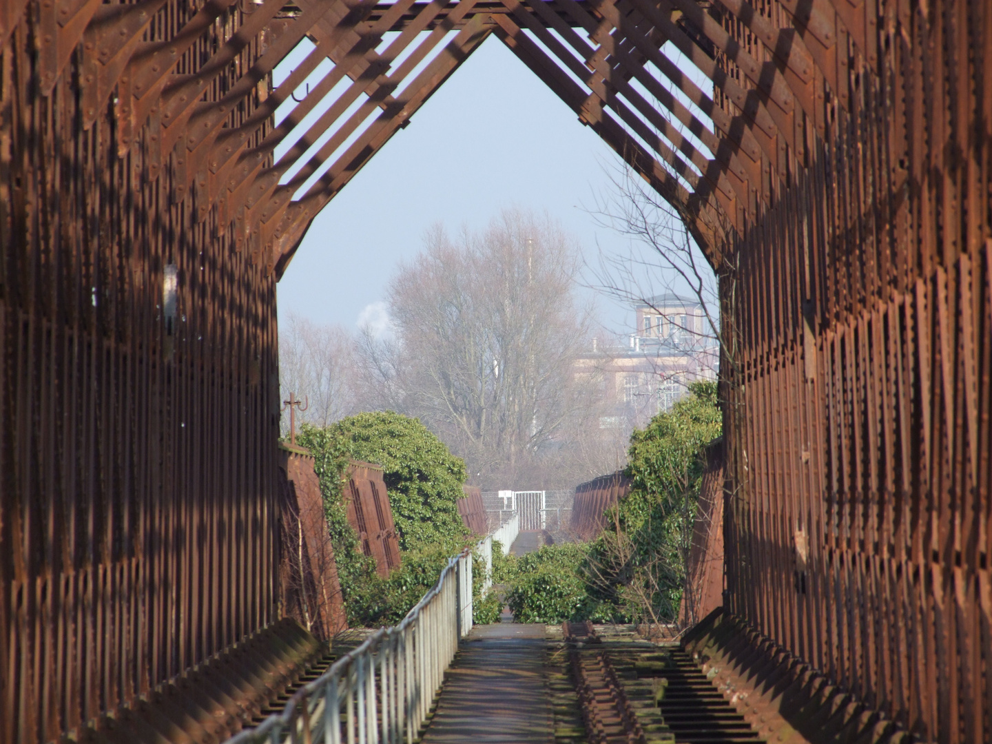 Die Eisenbahnbrücke von Griethausen III