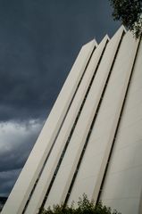 die Eismeerkathedrale bei aufkommendem Tiefdruckgebiet