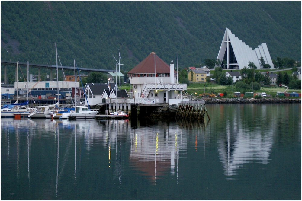 Die Eismeerkathedrale in Tromsø