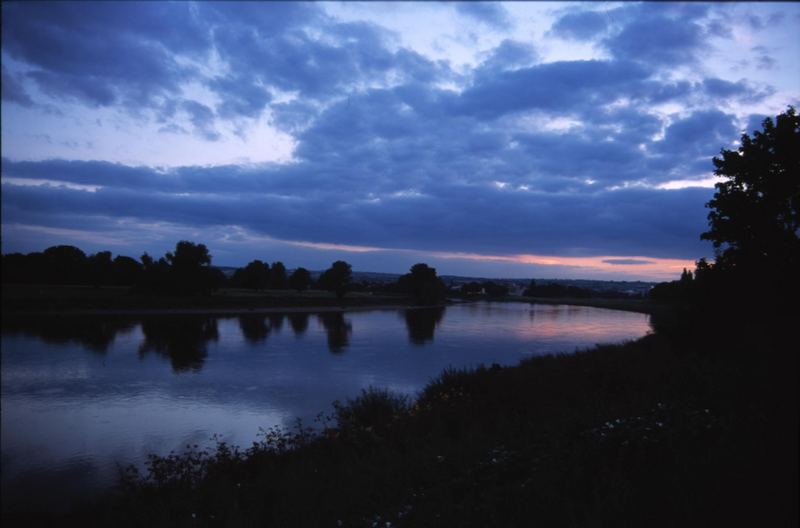 Die Elbe abends