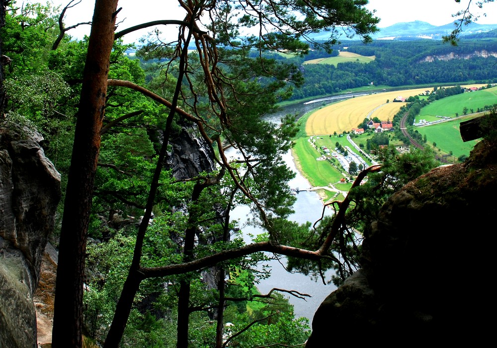 Die Elbe an einem Spätsommerabend