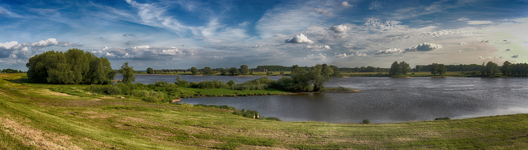 Die Elbe bei Dömitz