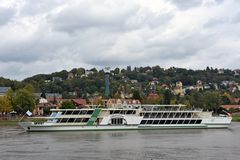 Die Elbe bei Dresden-Blasewitz