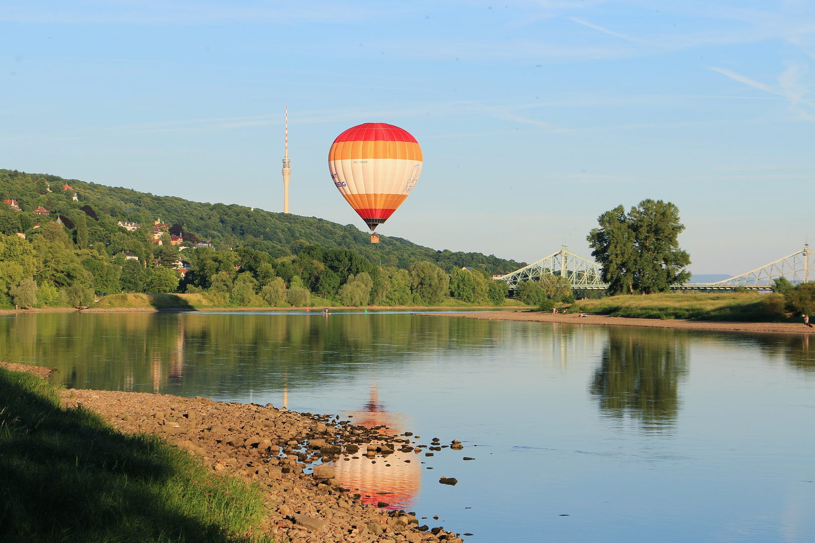 Die Elbe bei Loschwitz