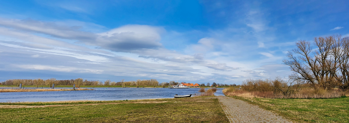 Die Elbe bei Neu Darchau