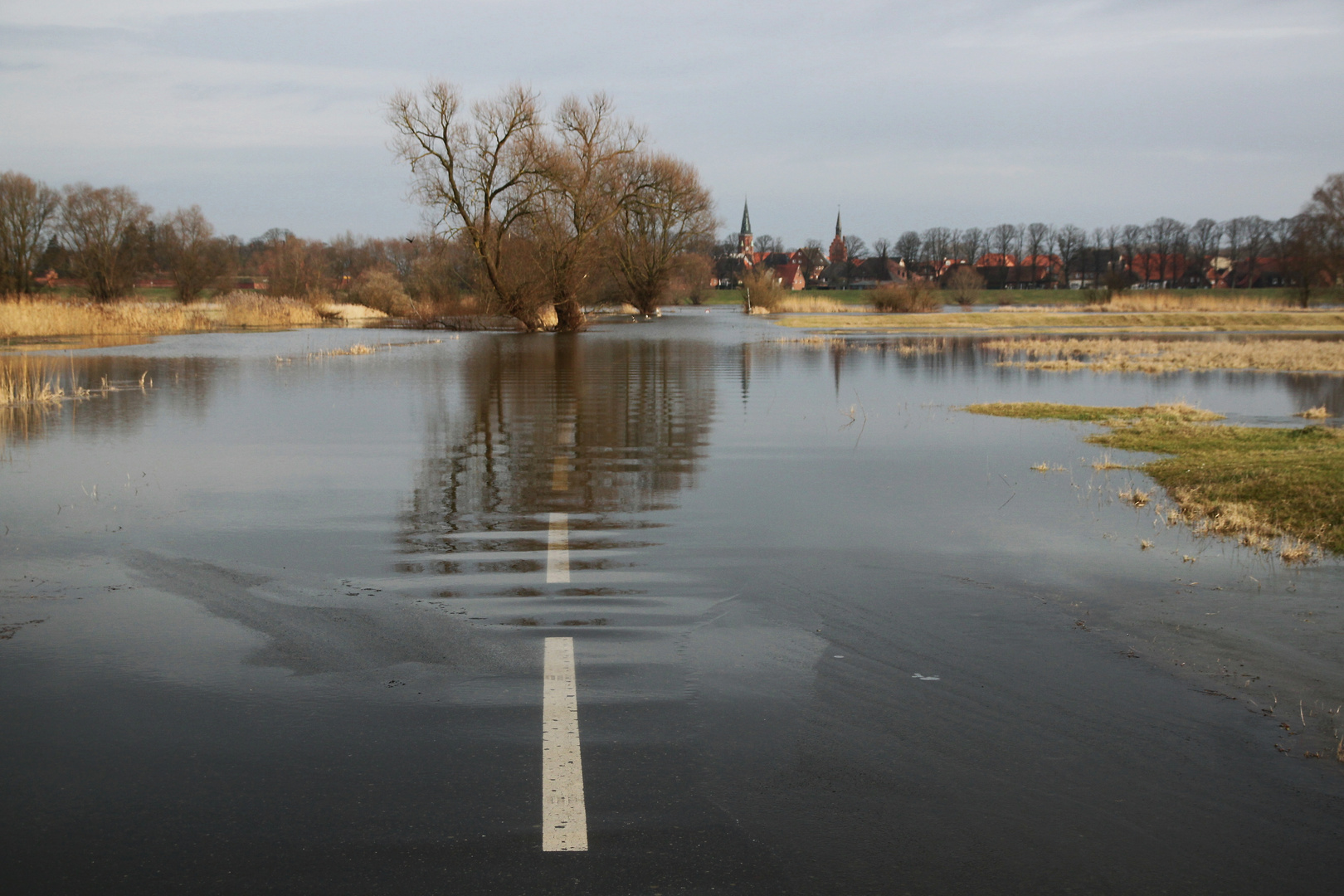 Die Elbe .....