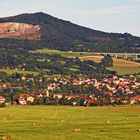 Die Elbe fließt zwischen den beiden Orten die hier Labe heißt...