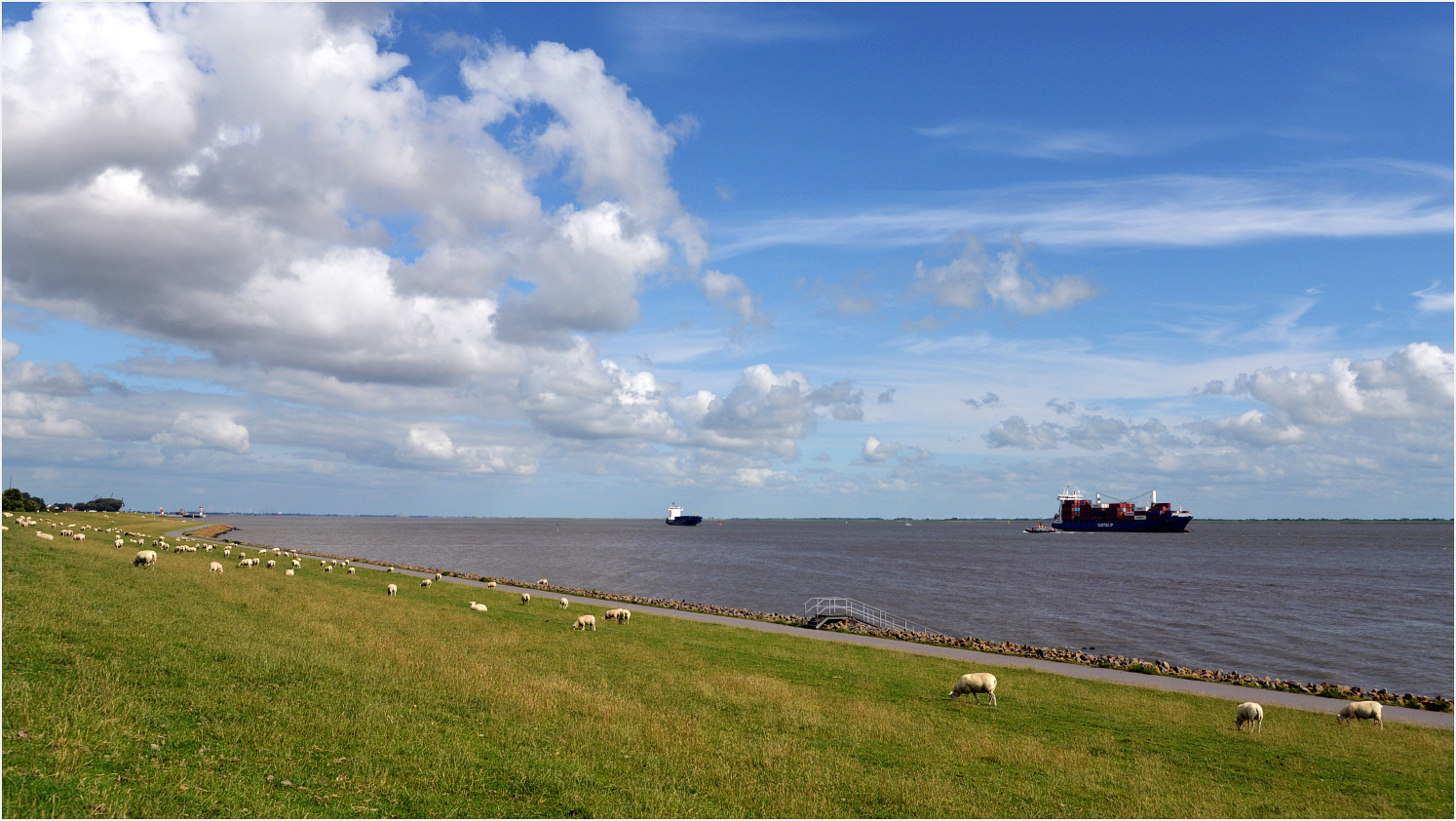 Die Elbe in Brunsbüttel