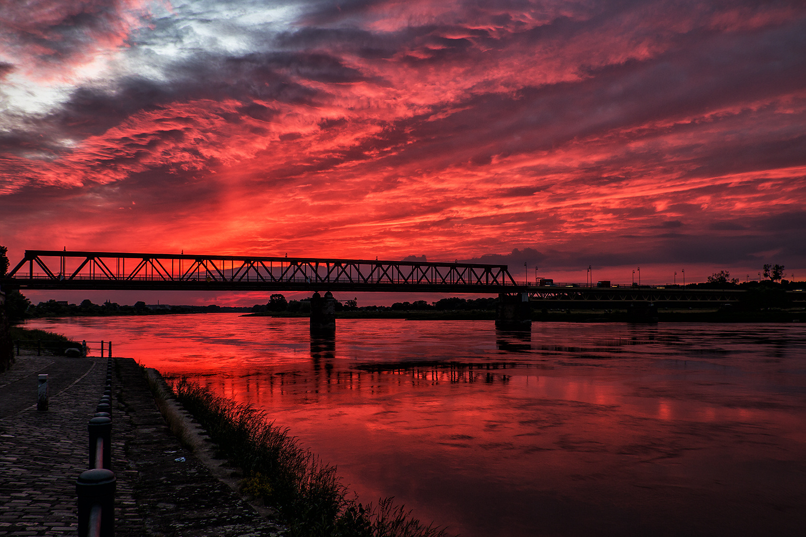 Die Elbe in Flammen...