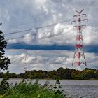 Die Elbe und der Strom - kurz vor Hamburg
