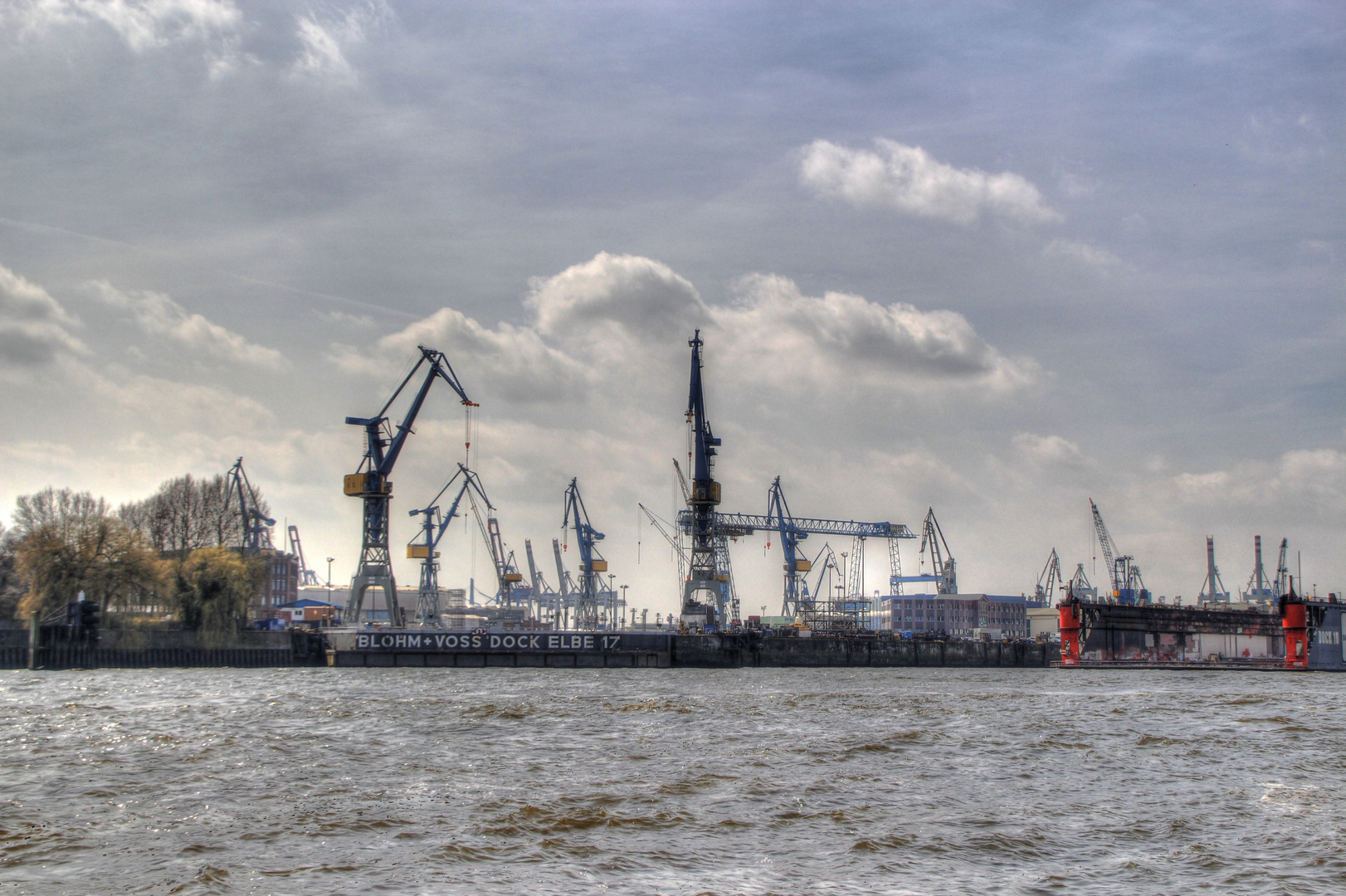 Die Elbe und seine Industrie