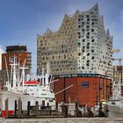 Die Elbphilharmonie u. die PNS Zulfiquar 251 