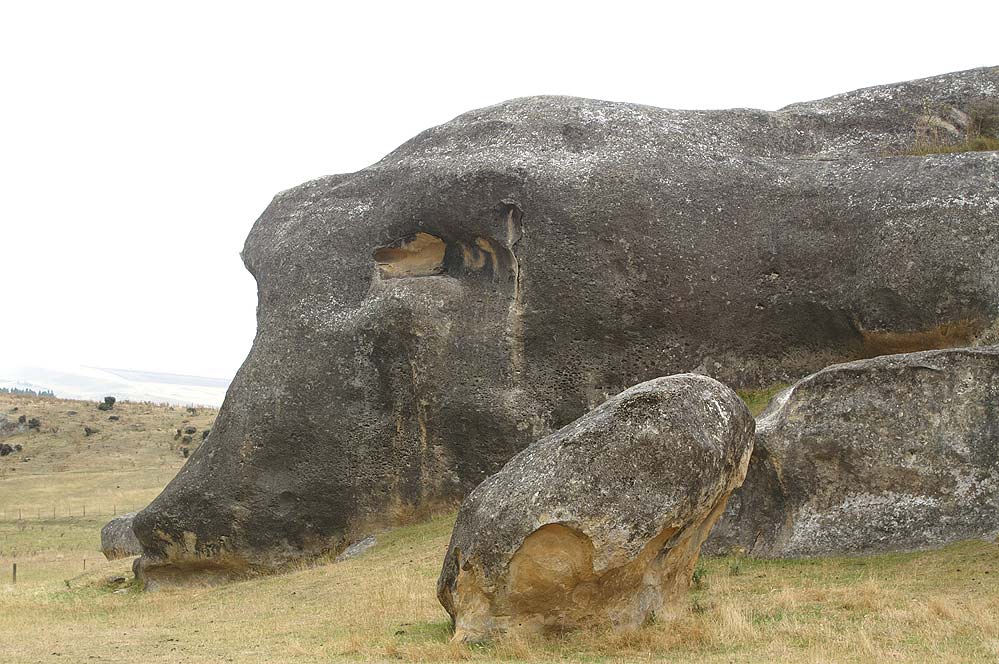 Die Elephant Rocks