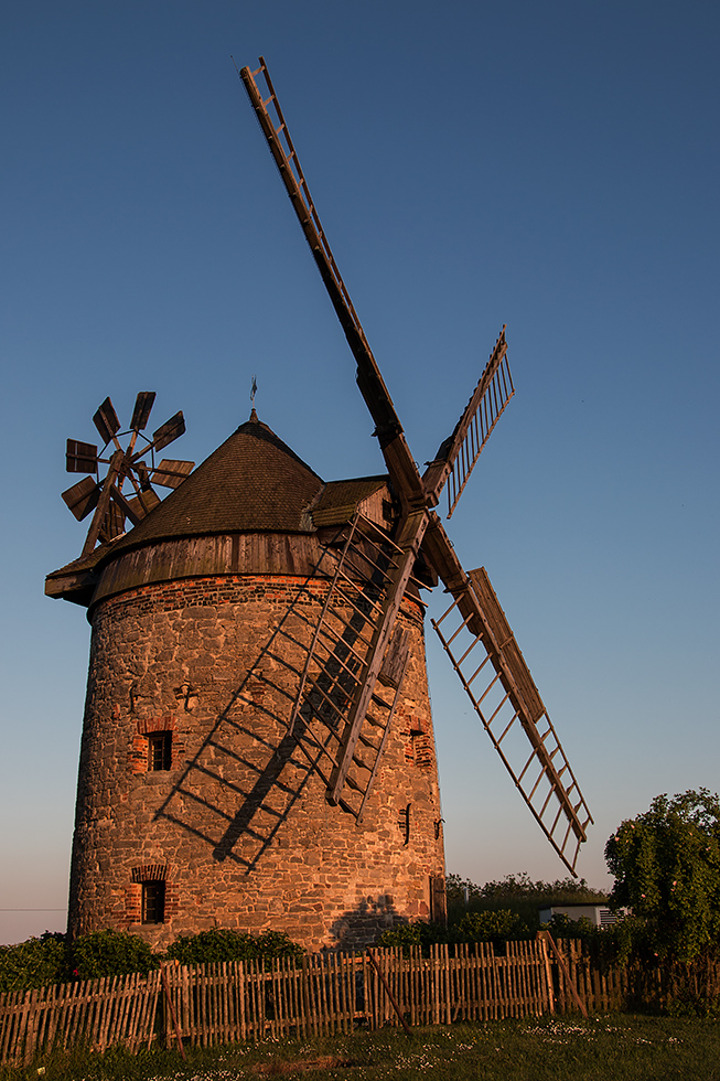 Die Endorfer Turmwindmühle...