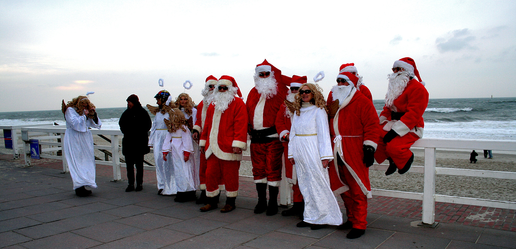 die engel und weihnachtsmänner kommen auf sylt nicht mit rentierschliten an