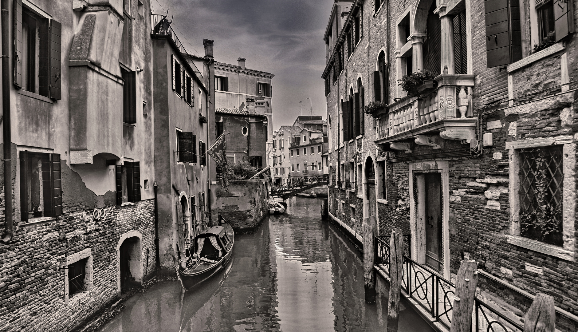 Die engen Gassen von Venedig