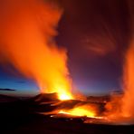 die Erde brennt beim Fimmvörðuháls