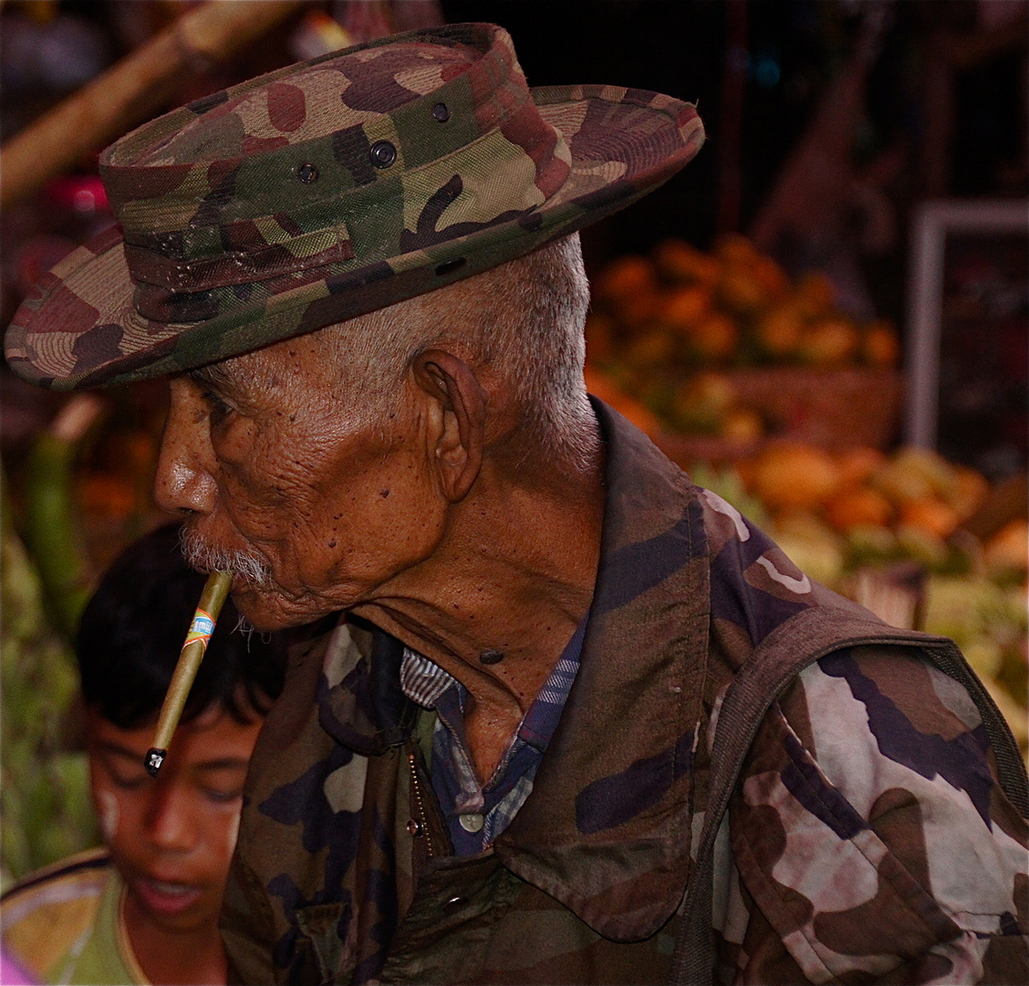 die erfahrung kommt mit den jahren, Pyin Oo Lwin,  burma 2011