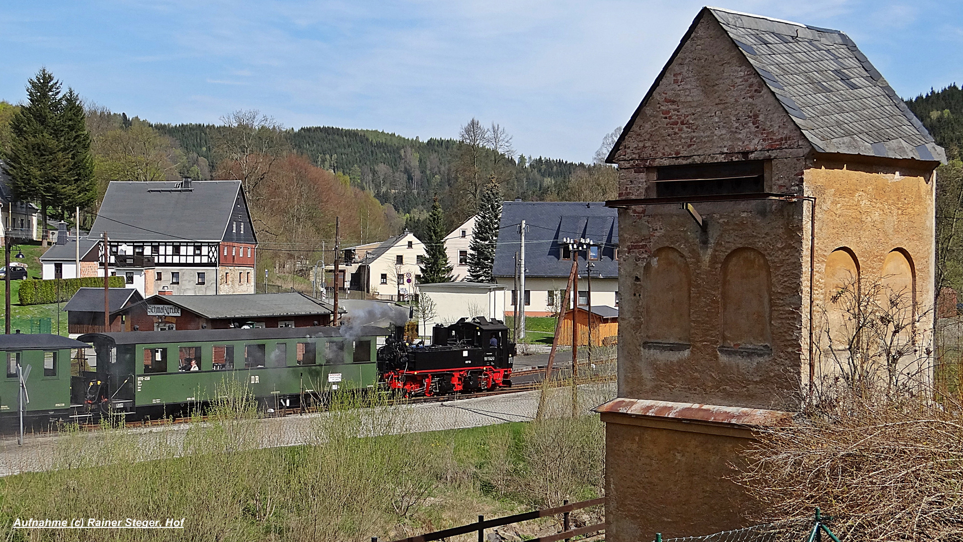 Die ersten Frühlingsknospen in Schmalzgrube