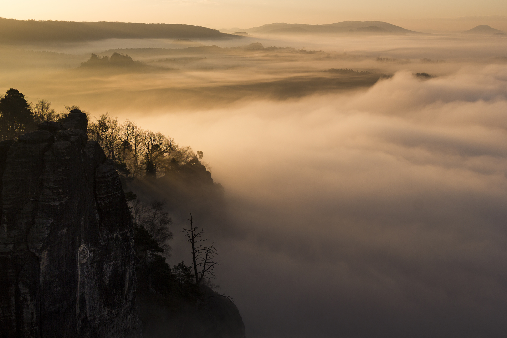 Die ersten Sonnenstrahlen