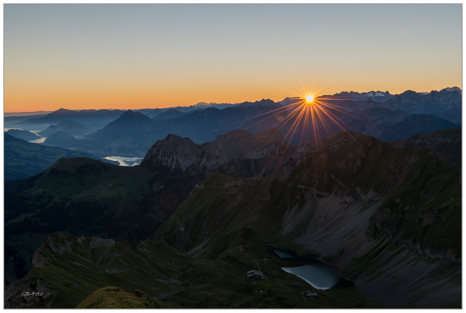 Die ersten Sonnenstrahlen