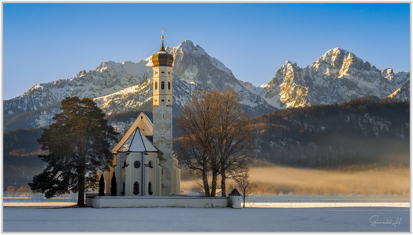 Die ersten Sonnenstrahlen erreichen St. Coloman