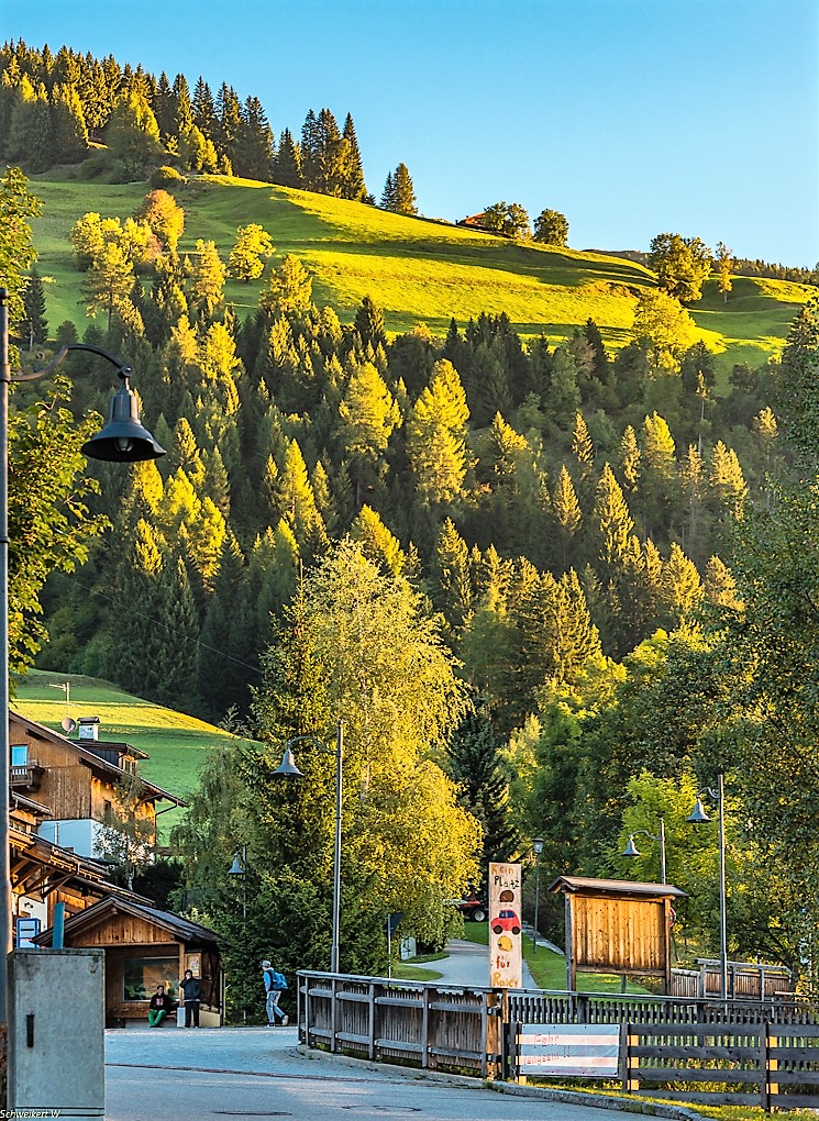 Die ersten Sonnenstrahlen in Winnebach 