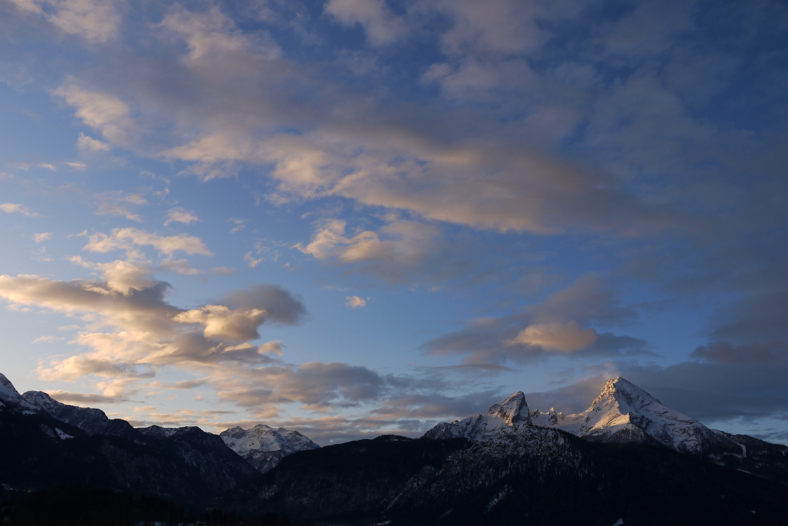 Die ersten Sonnenstrahlen kommen