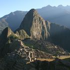 Die ersten Sonnenstrahlen über Machu Picchu