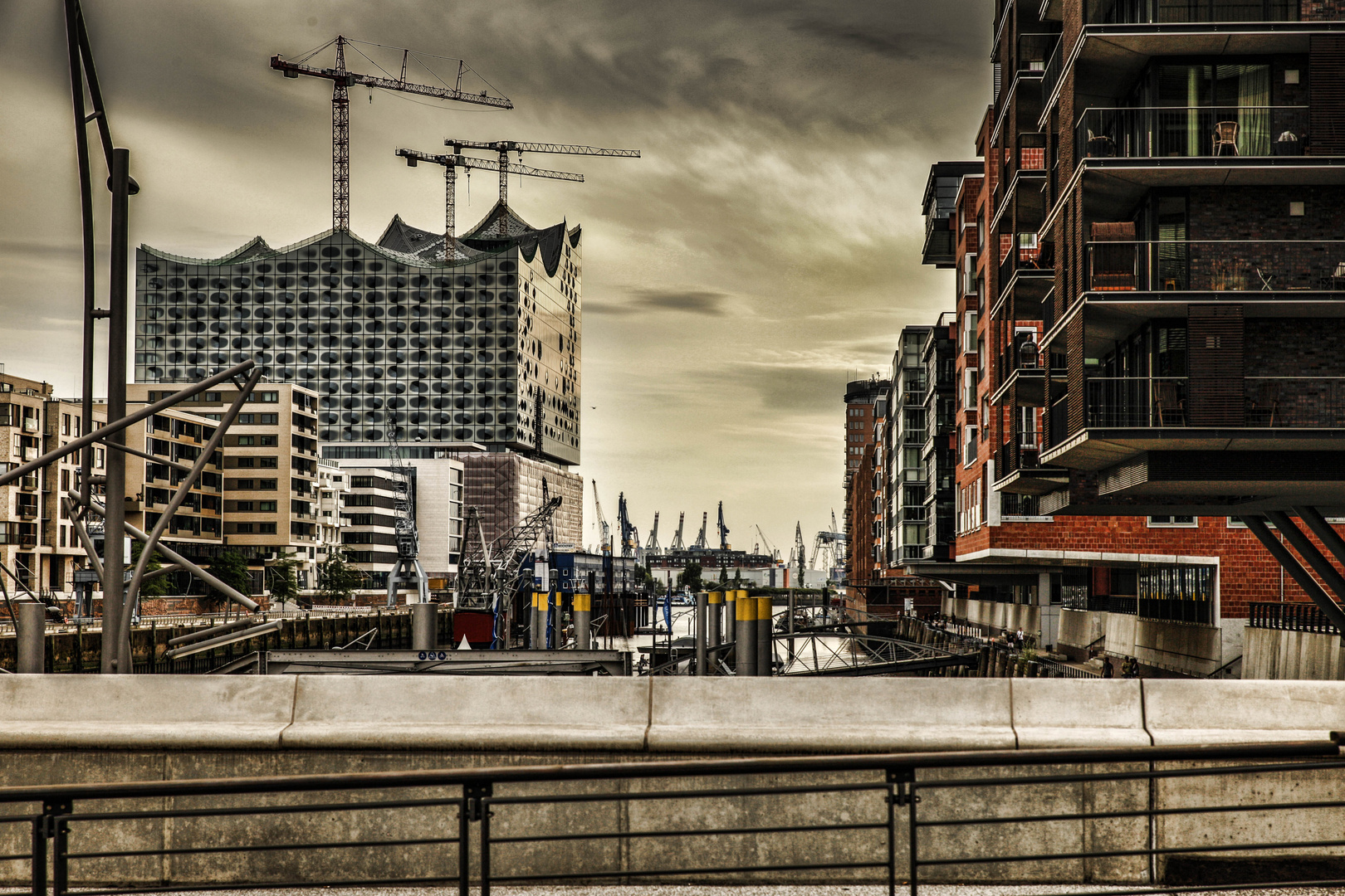 die ewige Baustelle - Elbphilharmonie