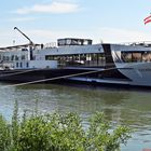 Die EXCELLENCE EMPRESS am Anleger in Krems