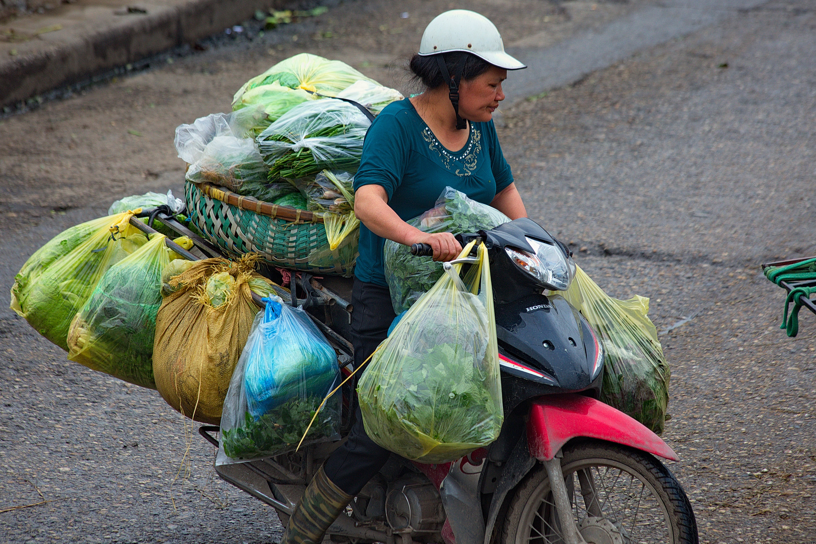 Die Fahrt zum Dong Xuan Markt