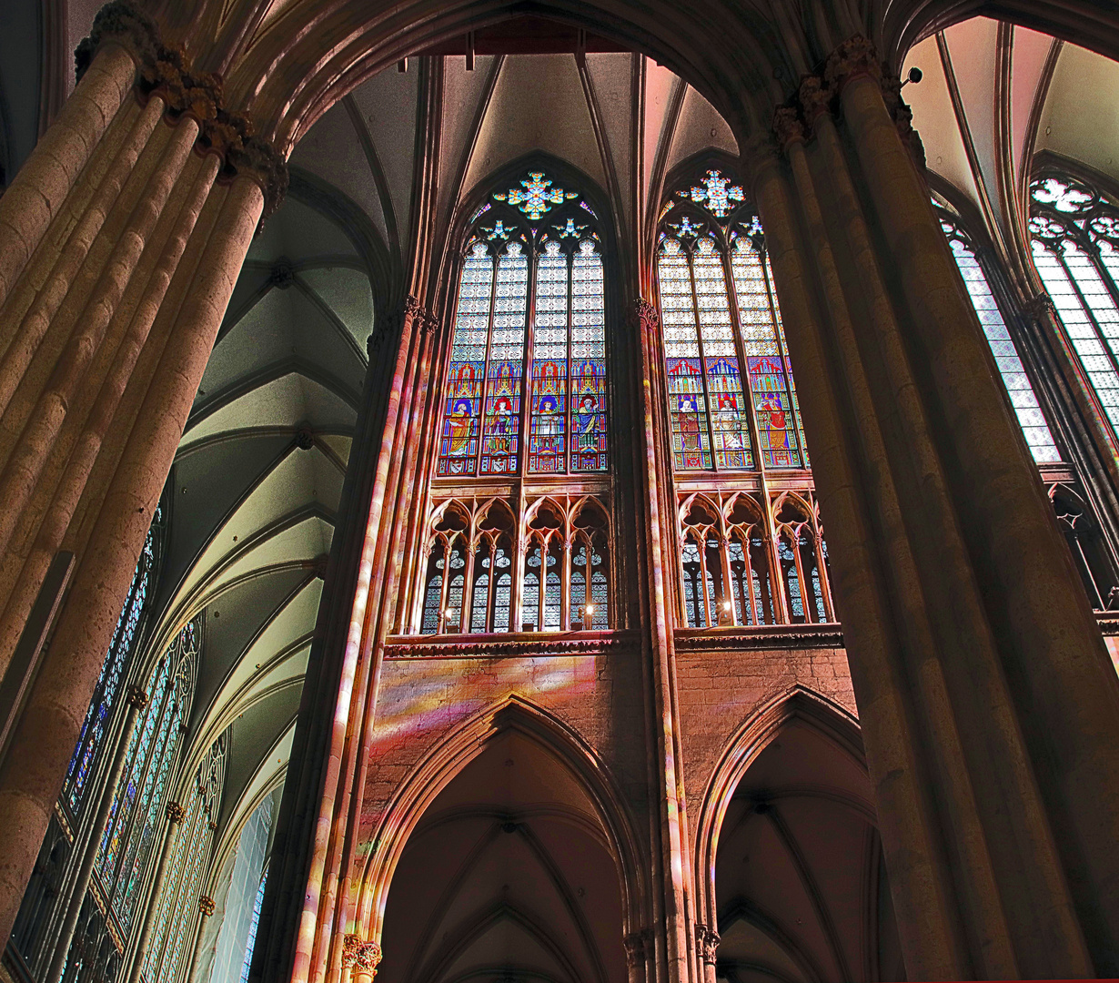 die Farben im Dom.....