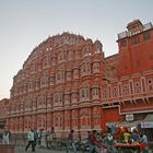 die Fassade des "Palastes der Winde" in Jaipur/ Indien