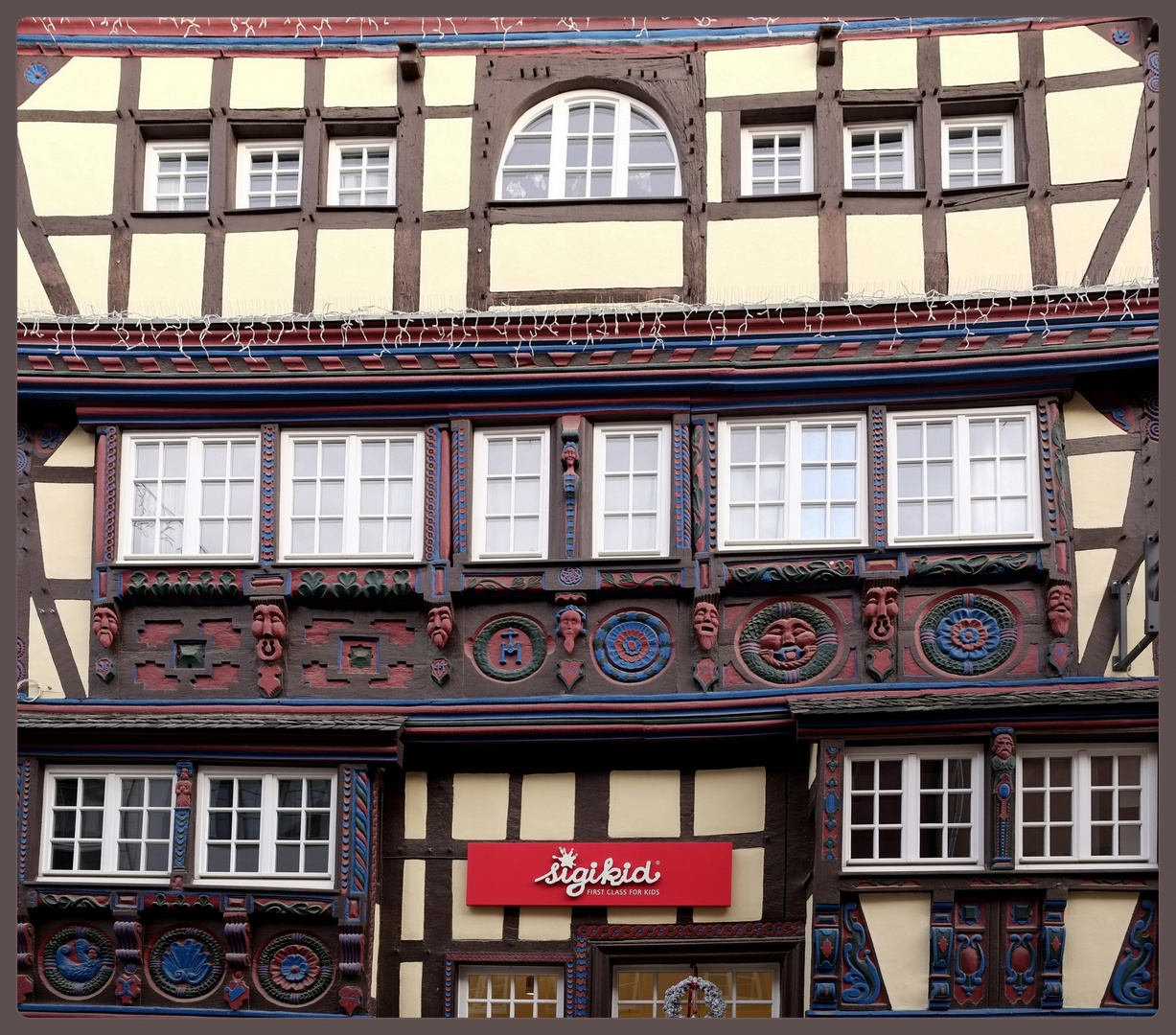 die Fassade des Windeckhauses