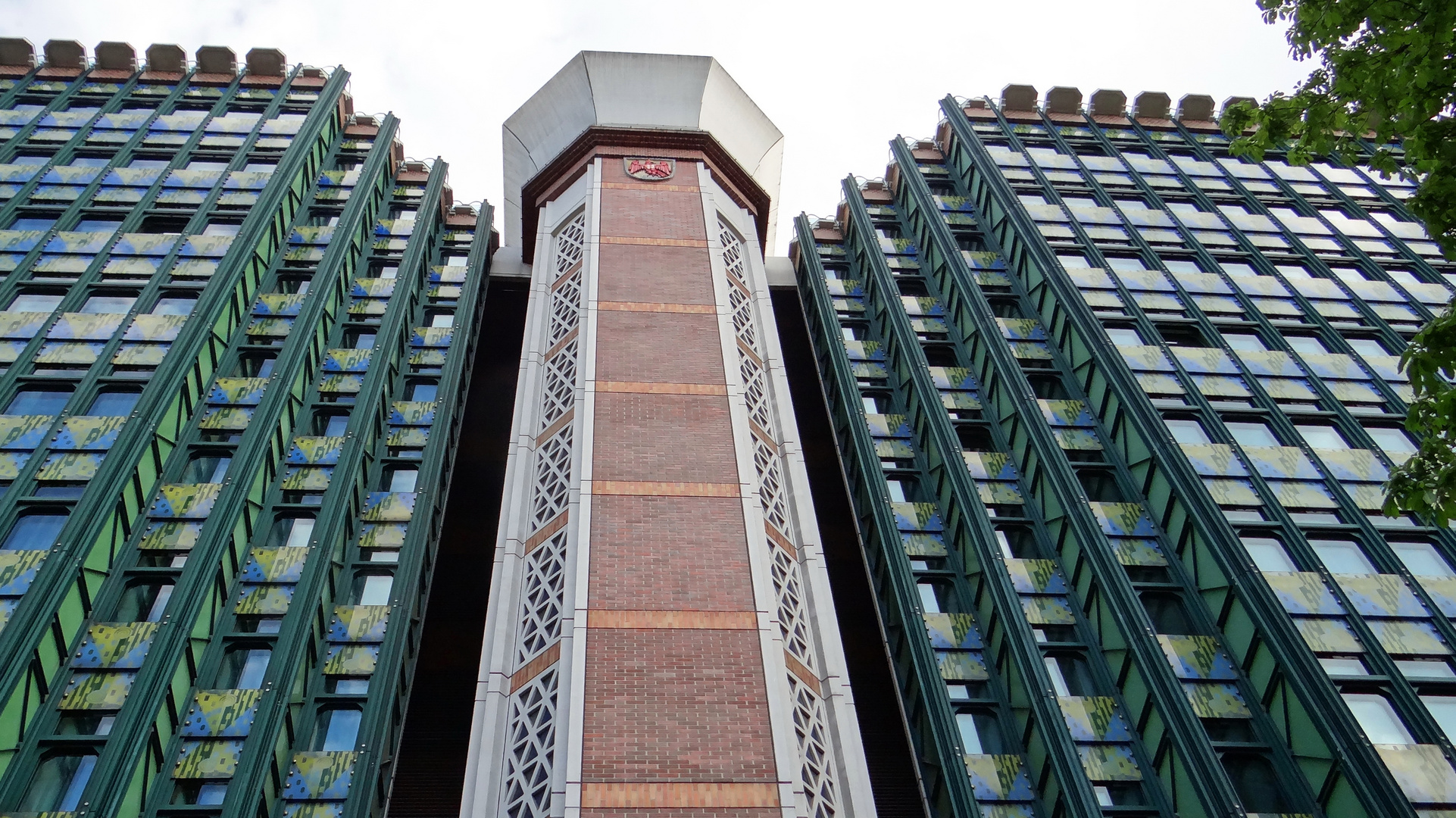 DIE FASSADE VOM GESUNDHEITSMINISTERIUM - WIEN