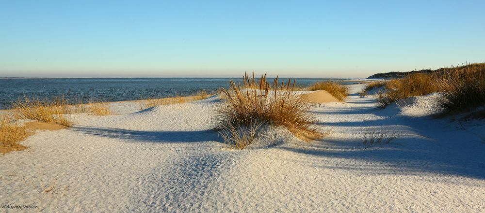 Die fast unendliche Weite, nur angenehmes Wind,- und Meeresrauschen ist wahrzunehmen