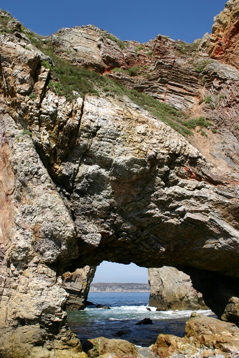 Die Felsbögen am Pointe de Dinan