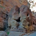 Die Felsen im Siq von Petra wecken Fantasien