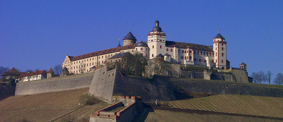 Die Festung Marienberg in Würzburg...