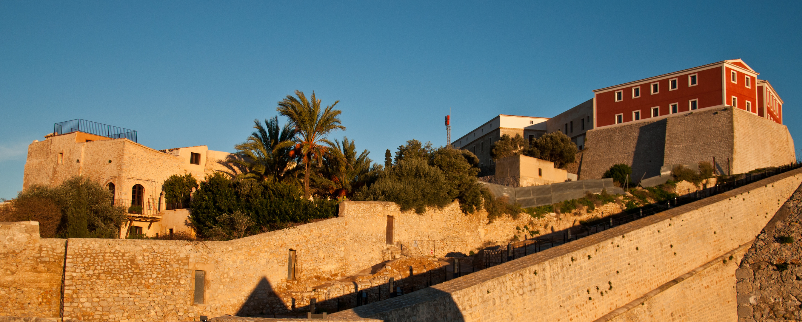 Die Festungsmauer von Eivissa Dalt Vila (II)