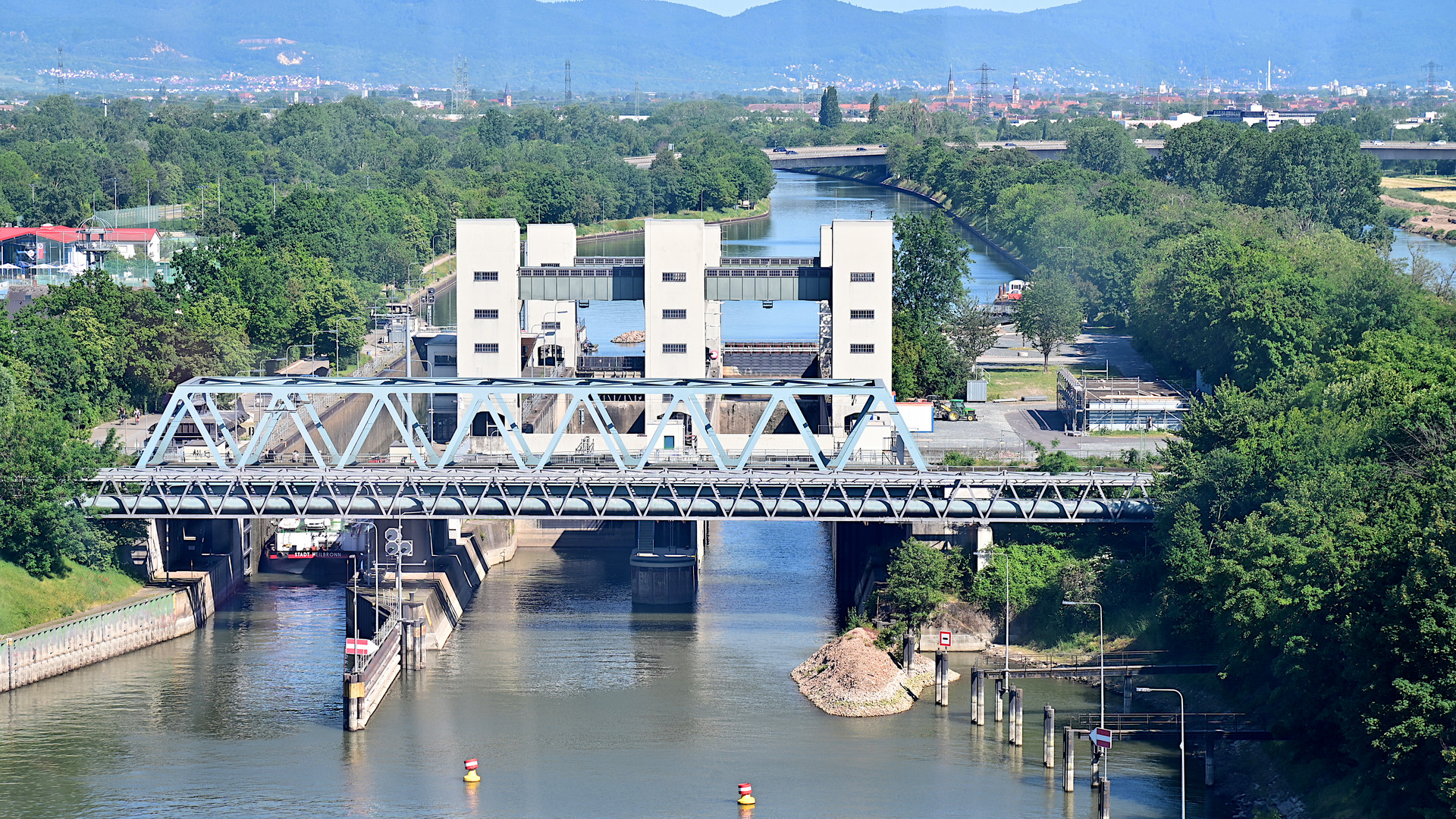 Die Feudenheimer Schleuse