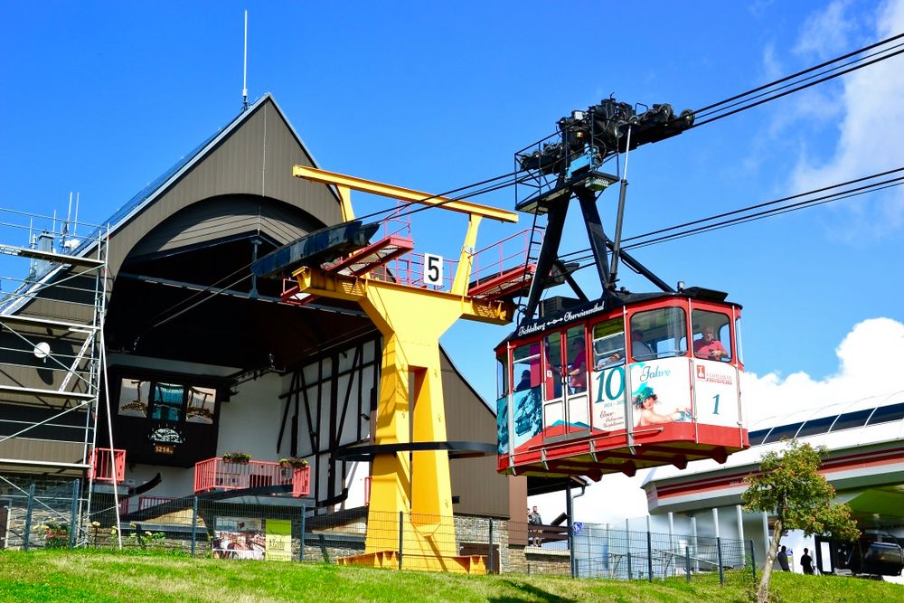 Die Fichtelbergbahn von Oberwiesenthal…