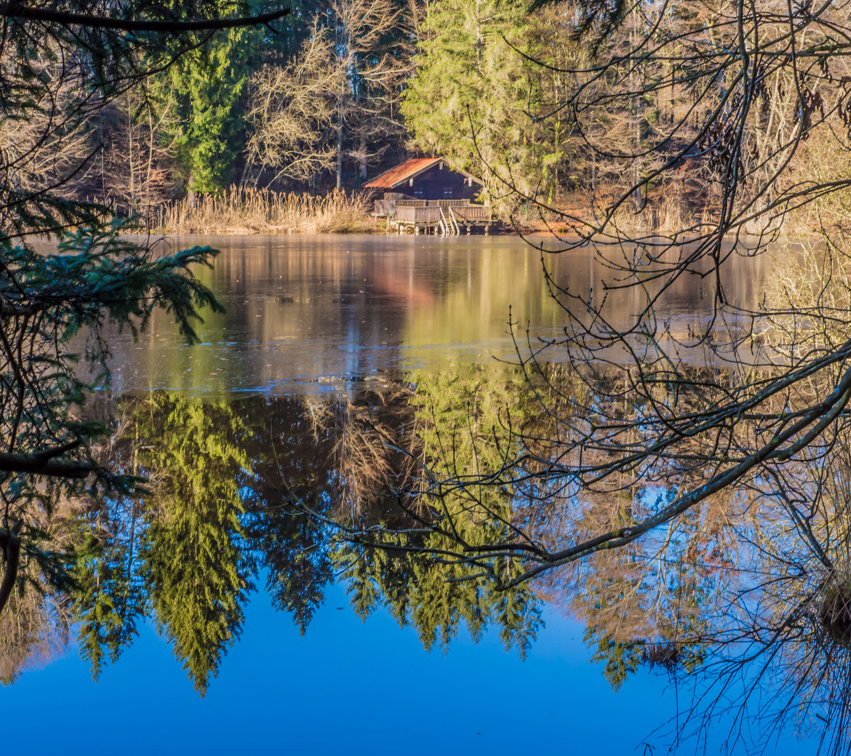 Die Fischerhütte am Schlossweiher