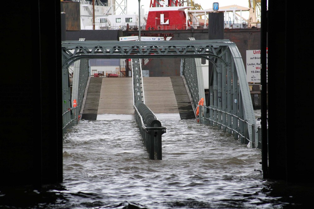 Die Flut steht vor der Tür