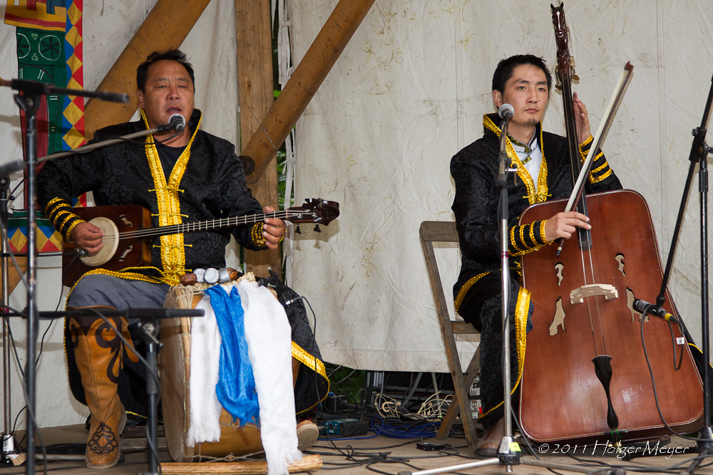 Die Formatio Hosoo & Transmongolia (Zwei der insgesamt vier Musiker)