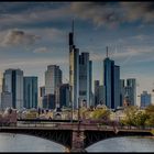 Die Frankfurter Skyline in den Abendstunden