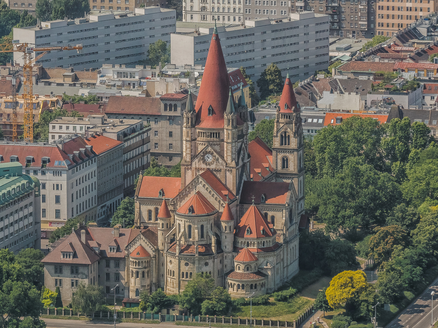 Die Franz-von-Assisi-Kirche (7)