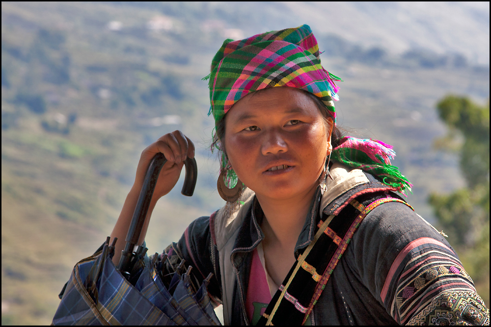 Die Frau am Berg Sa Pa/ Vietnam