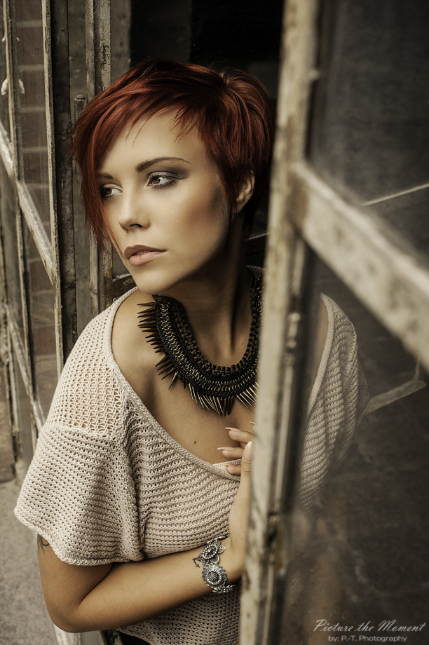 Die Frau am Fenster Foto &amp; Bild portrait, portrait